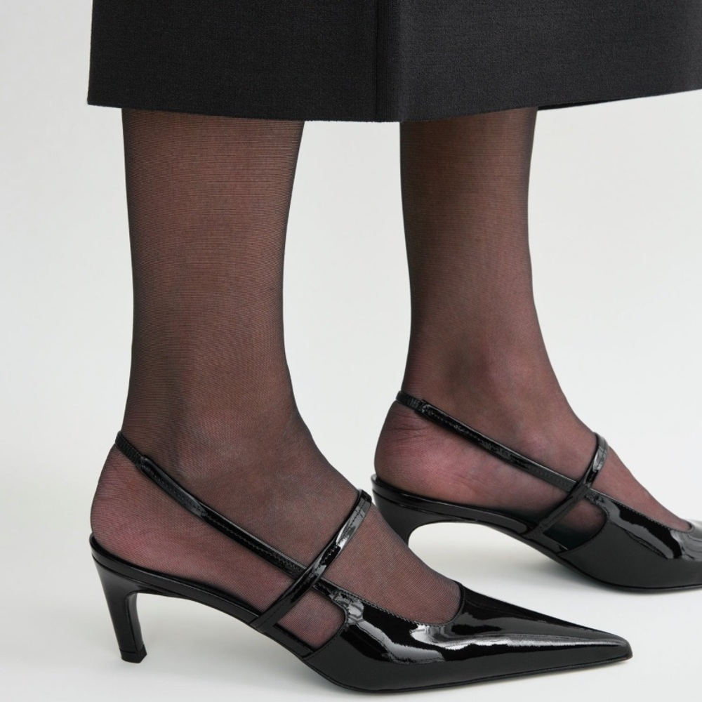 Toteme Sharp Slingback Pumps, 39, Black